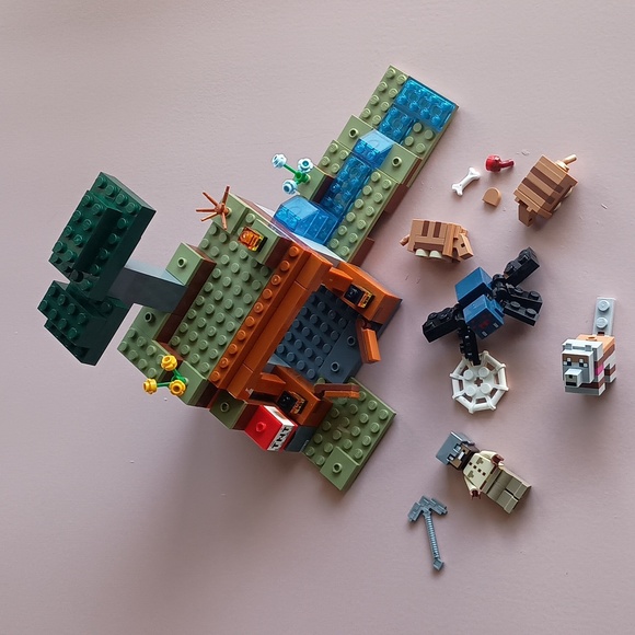 Lego Set - Picture 3 of 8